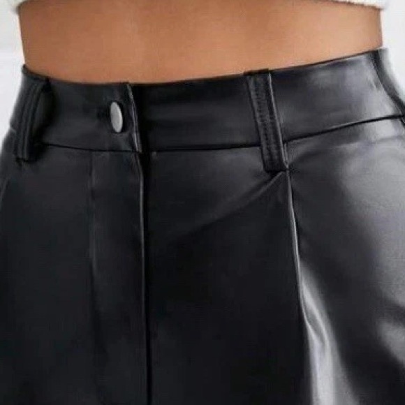 SHEIN-PU Leather Black Shorts-Women’s Size: XS-Color: Black-NEW!! - Picture 14 of 14